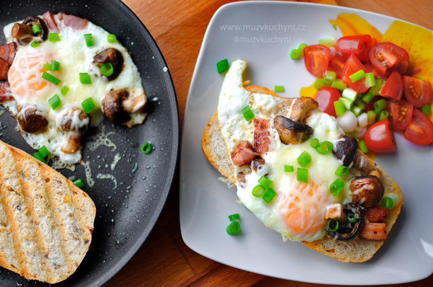 vajíčka, houby, slanina, recept, snídaně, co k snídani
