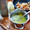tradiční, česneková, polévka, recept,